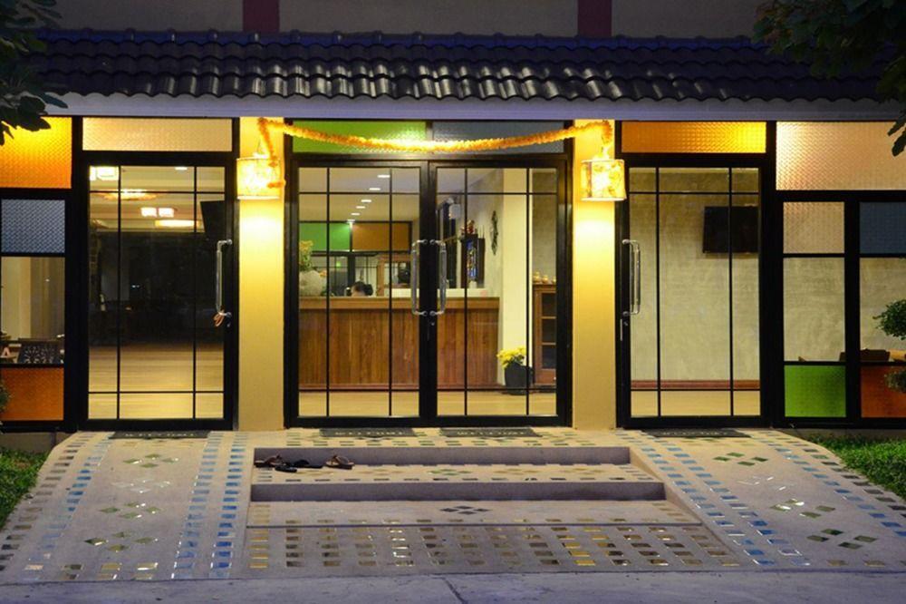 Boonme Heritage Phitsanulok Buitenkant foto